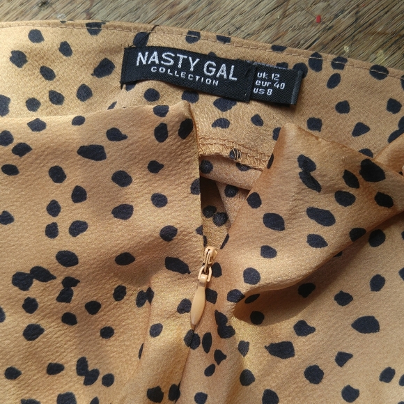 Silky Bias cut skirt animal print gold midi skirt NWOT - Picture 7 of 10